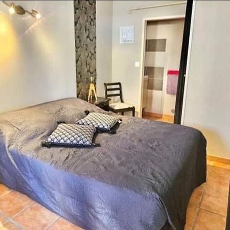 Les Oubeaux 拉谢弗里旅馆酒店 外观 照片