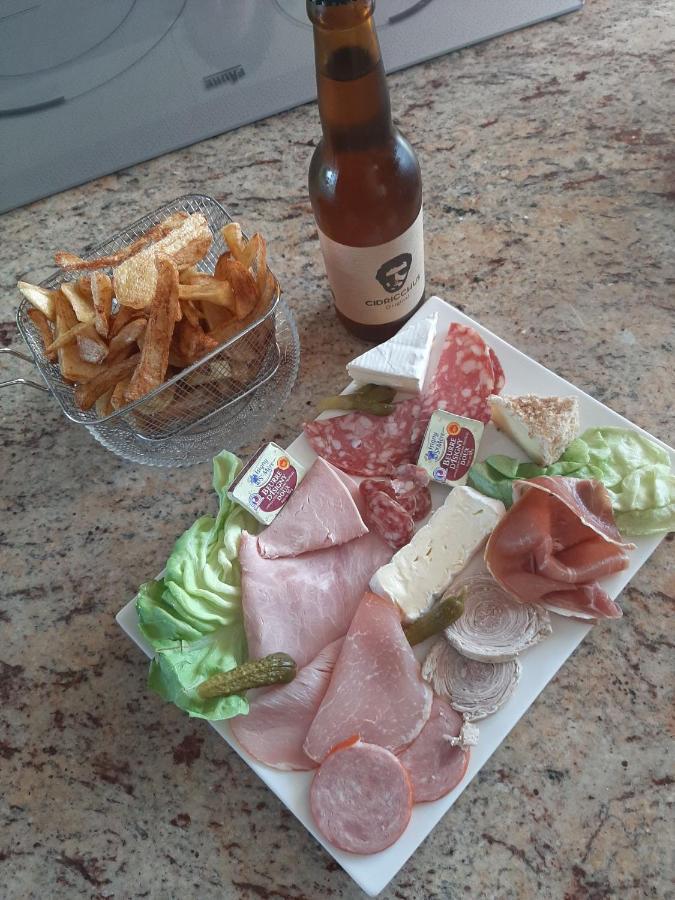 Les Oubeaux 拉谢弗里旅馆酒店 外观 照片
